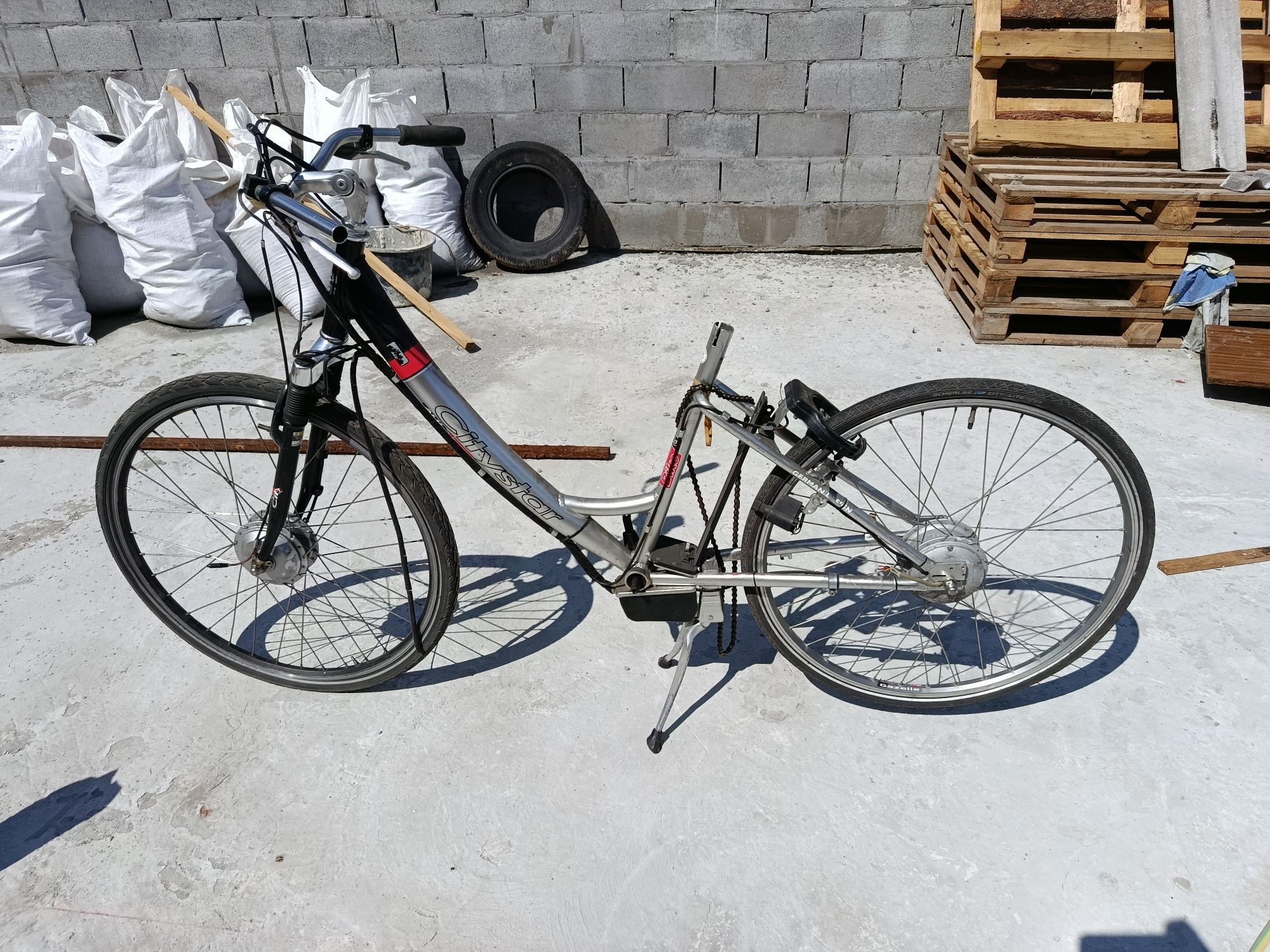 Електровелосипед  28"
