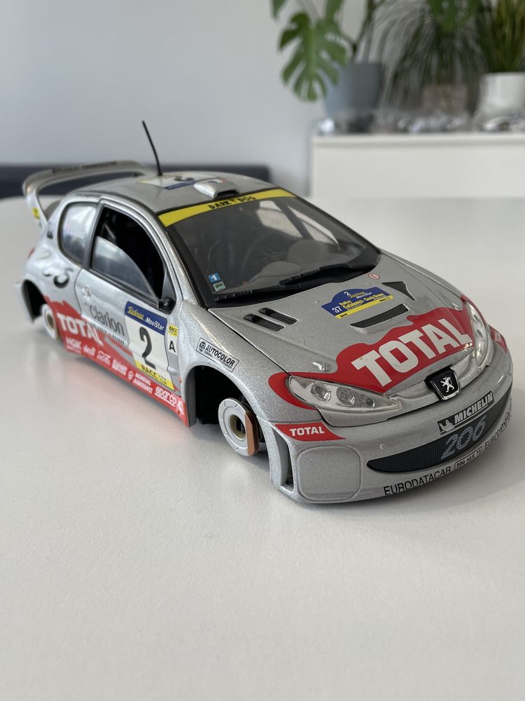 Model Peugeot 206 WRC 1/18 Solido uszkodzony złom modelarski 1:18