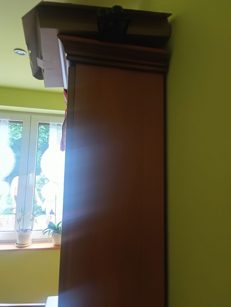 Szafka pod telewizor i witryna zestaw