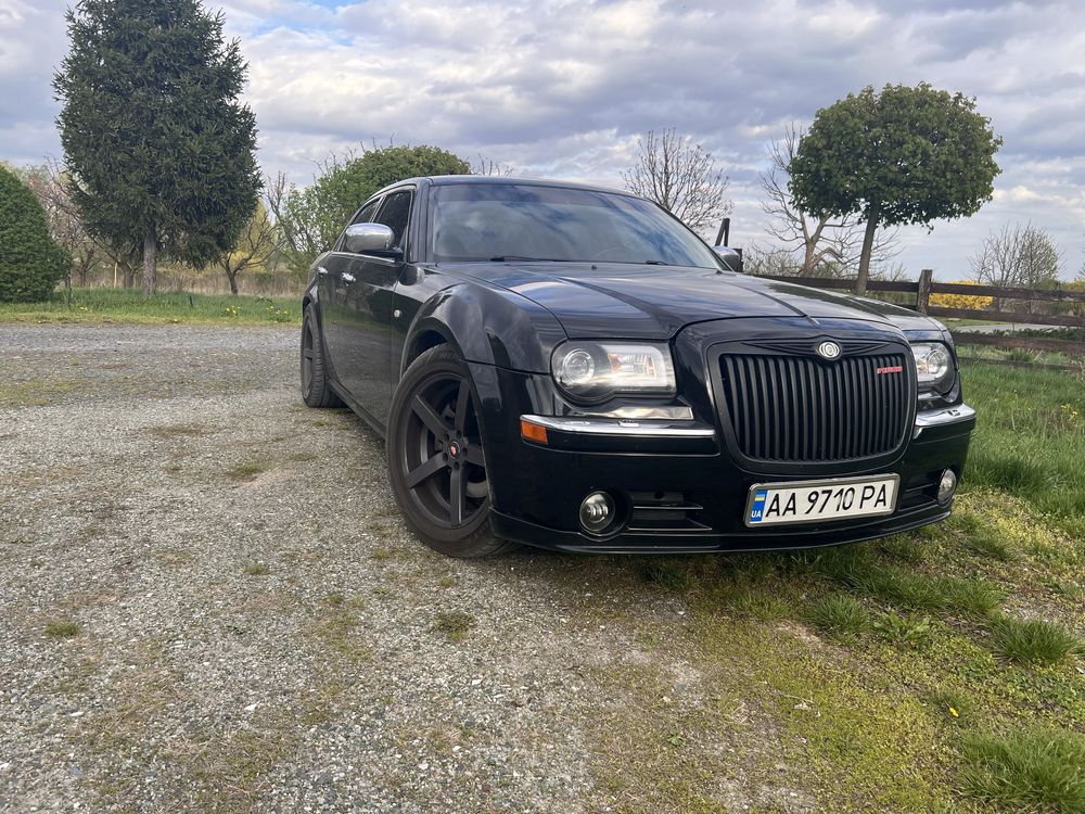 Продам chrysler 300