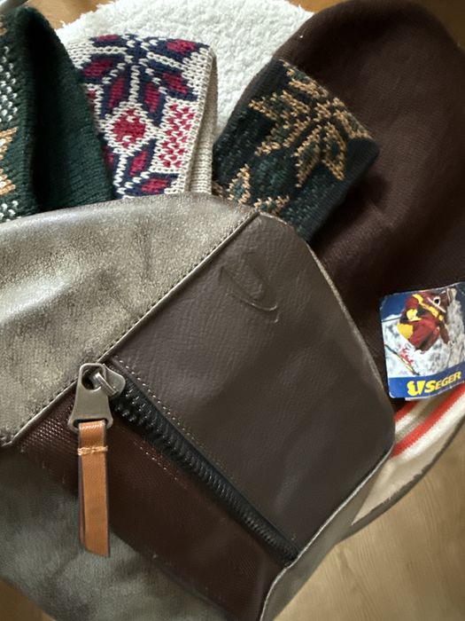 Komplet czapka, 3 opaski i saszetka