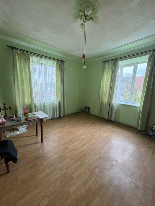 Продаж квартири с. Щирець