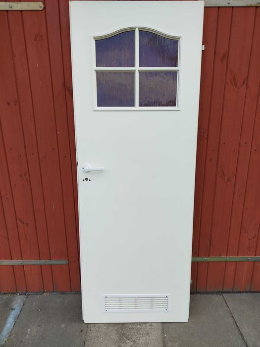 Drzwi wewnętrzne używane