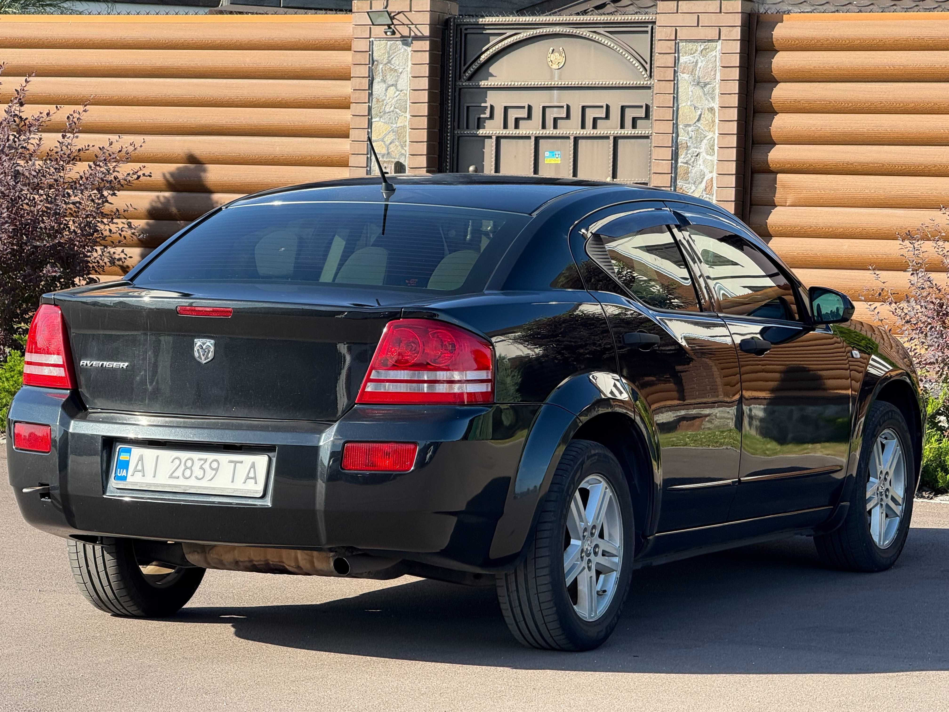 Dodge avenger 2008 2.0 Гарний стан