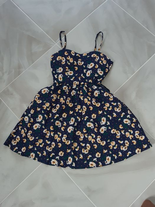 Літнє плаття в квітковий принт недорого