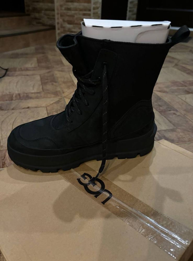 Ugg оригінал з США 40 розмір нові 27 см. устілка