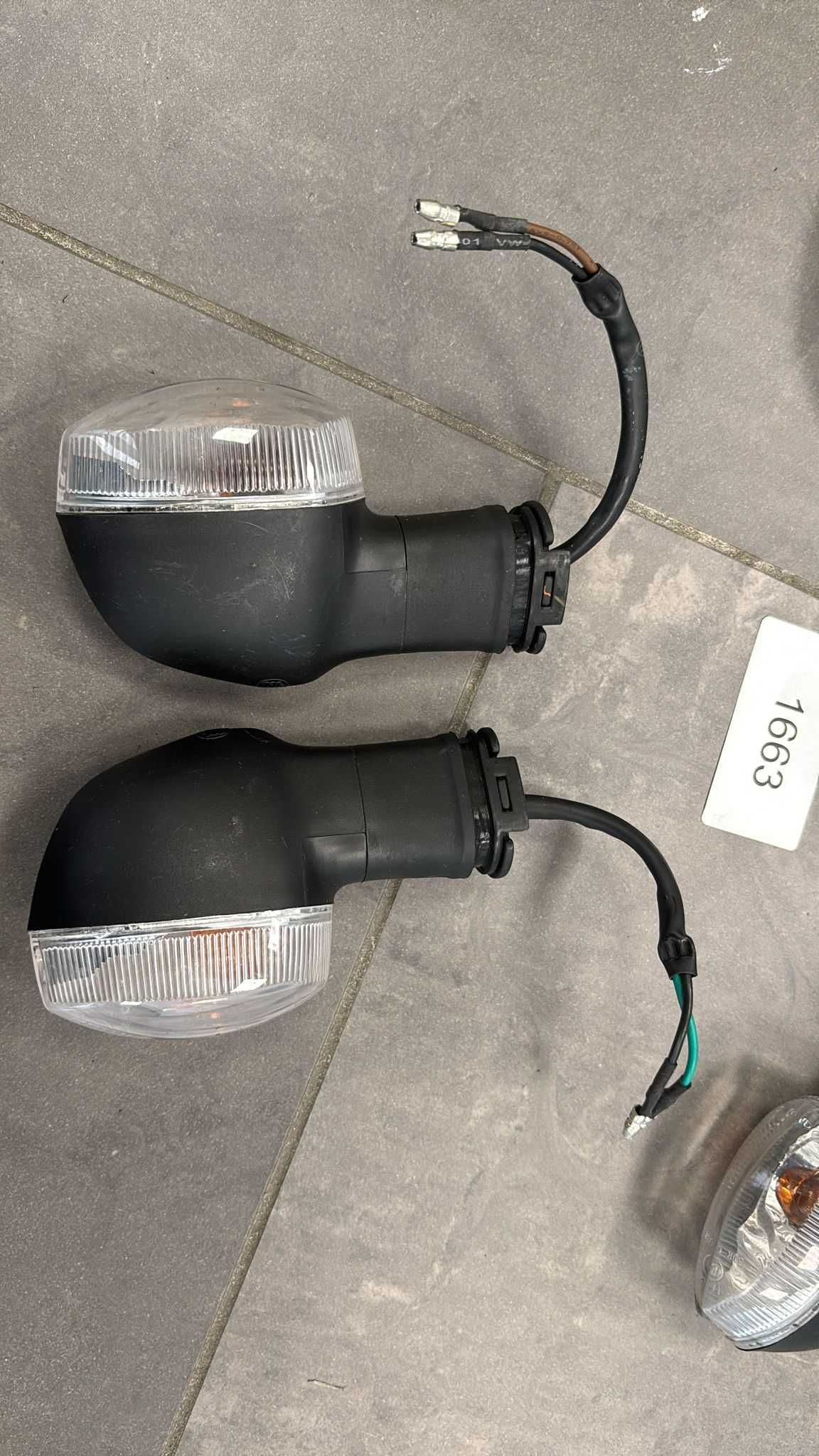 Kierunkowskazy Kierunki Yamaha FZ1 FZ6 R1 R6. 4 sztuki [1663]