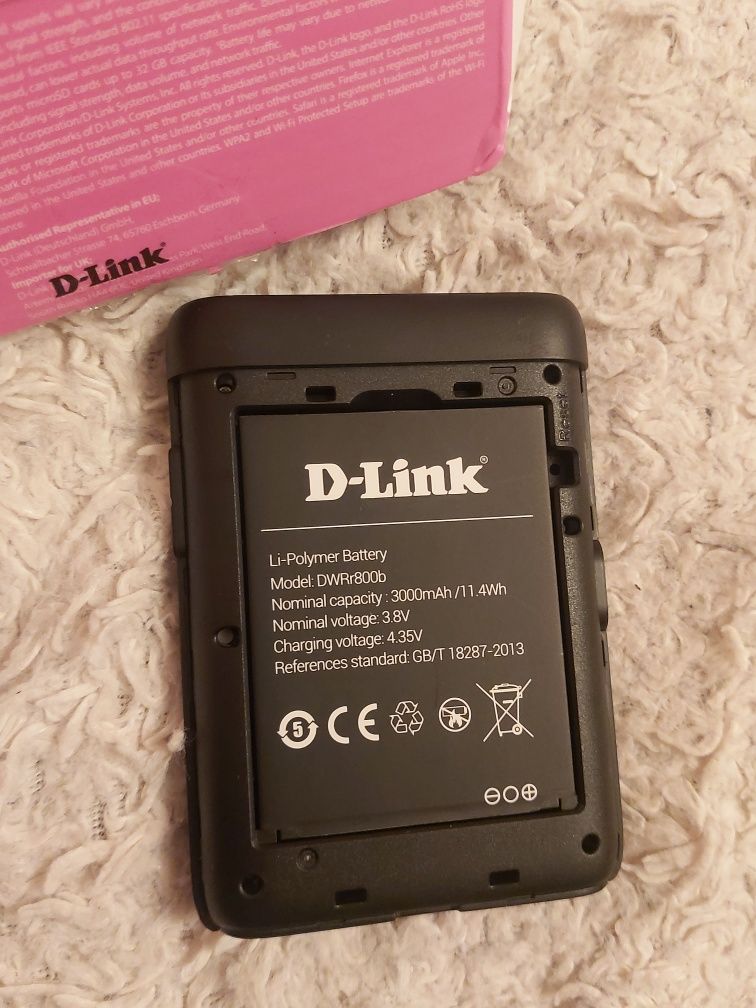 Продам роутер D-Link WDR-933  почти новый