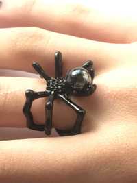 pierścionek w kształcie czarnego pająka 16-17 r #gotyckie #punkrock
