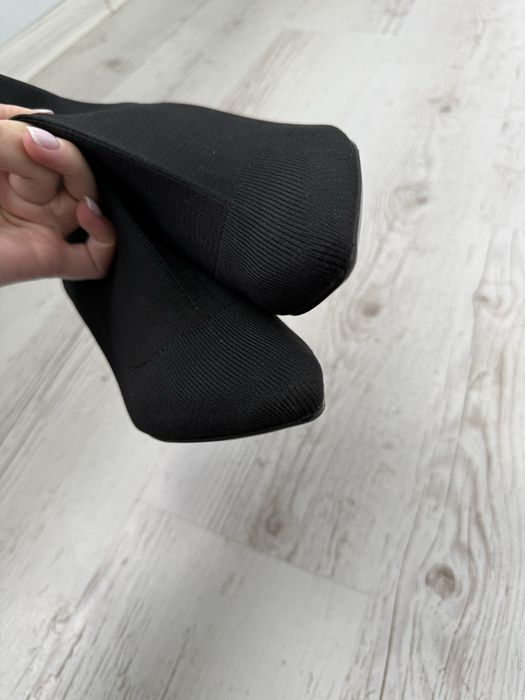 Черевики на каблуку Zara