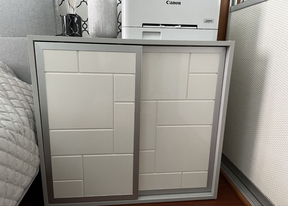 Szafka do biura, pokoju dziecka, fronty przesuwne