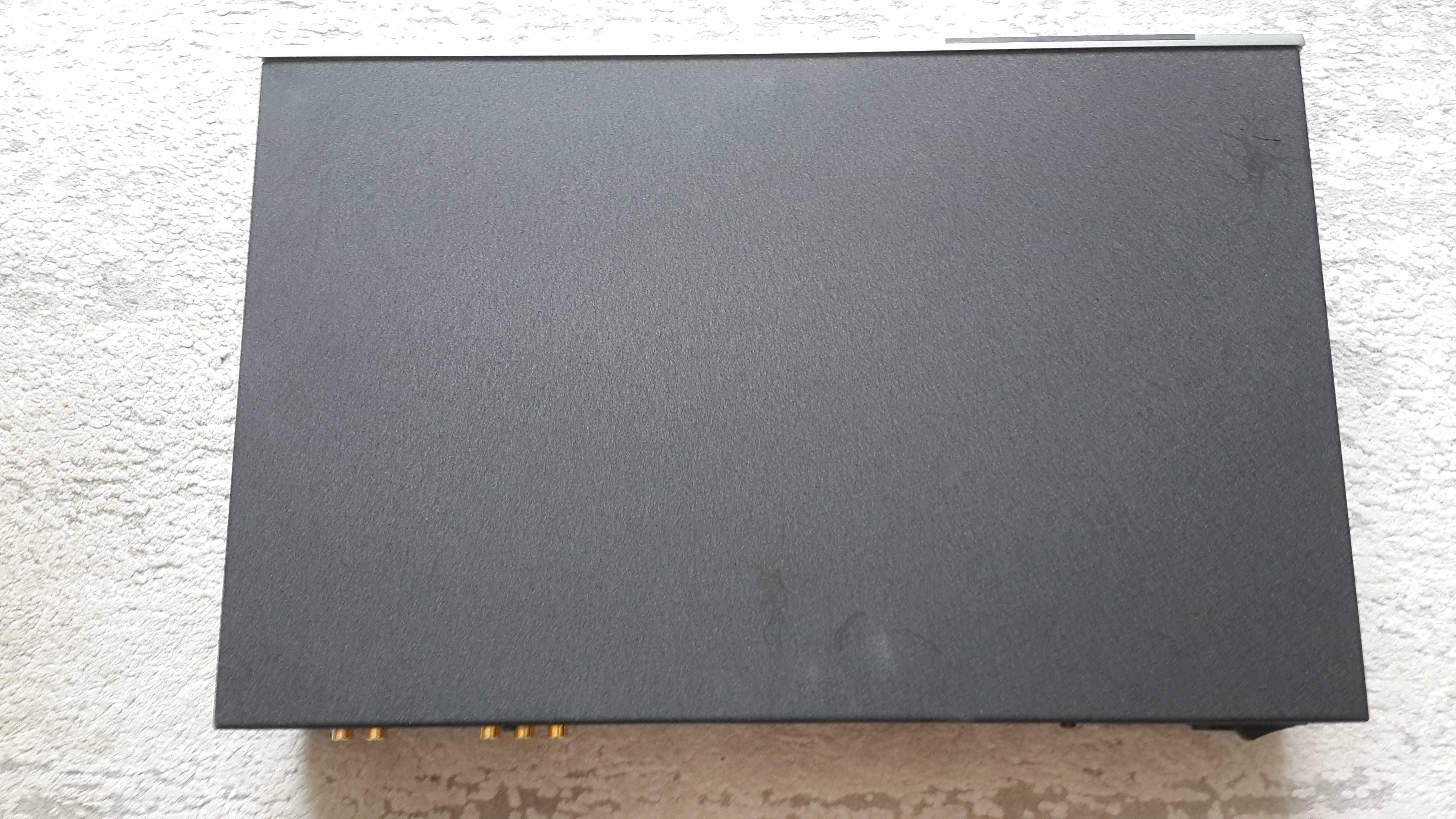 CD Myryad MC-100