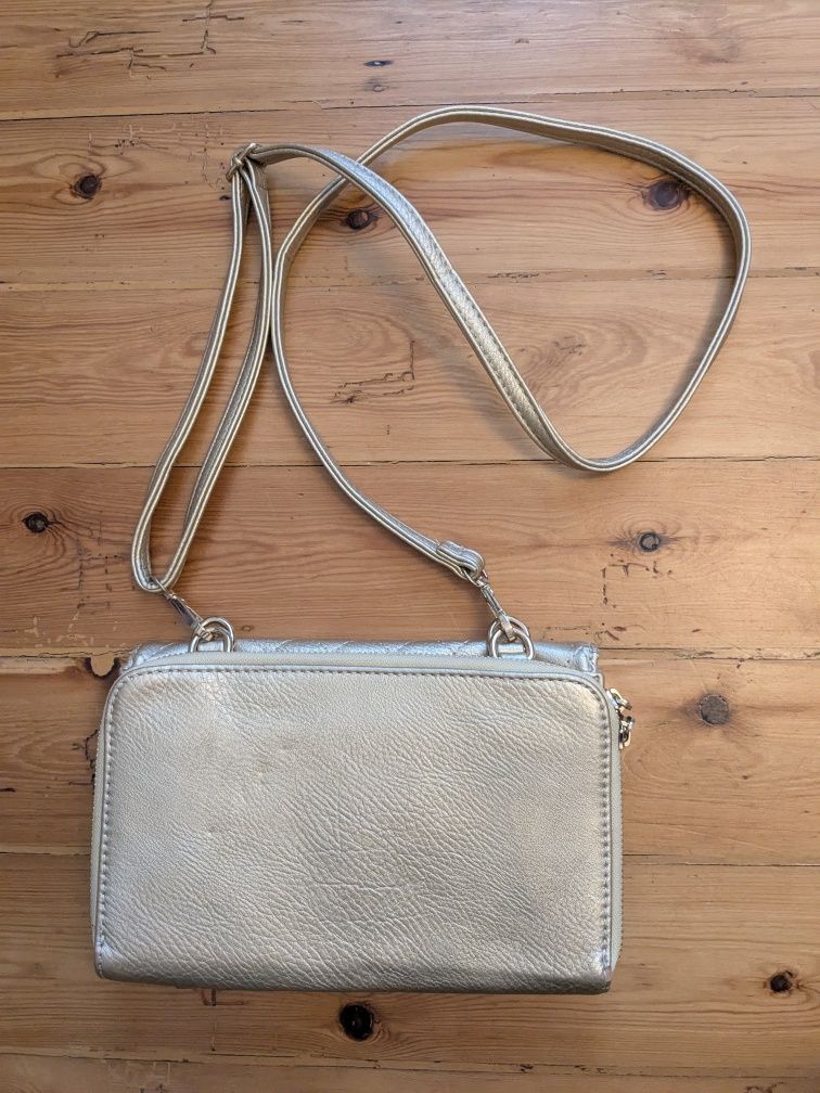 Złota pikowana torebka na ramię crossbody