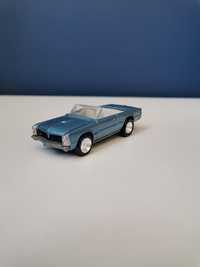 Johnny Lightning Pontiac GTO 1965