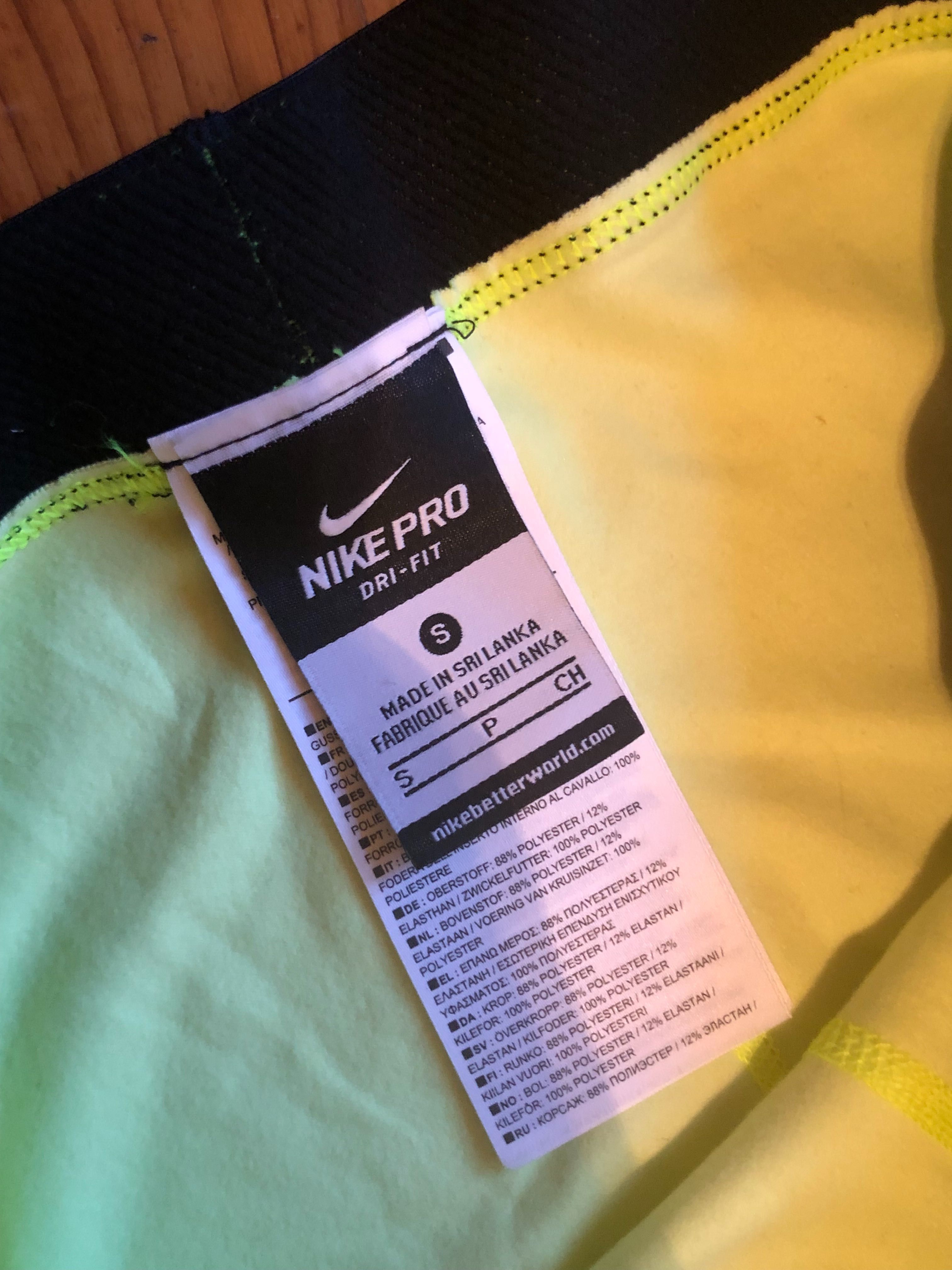 Sportowe legginsy Nike