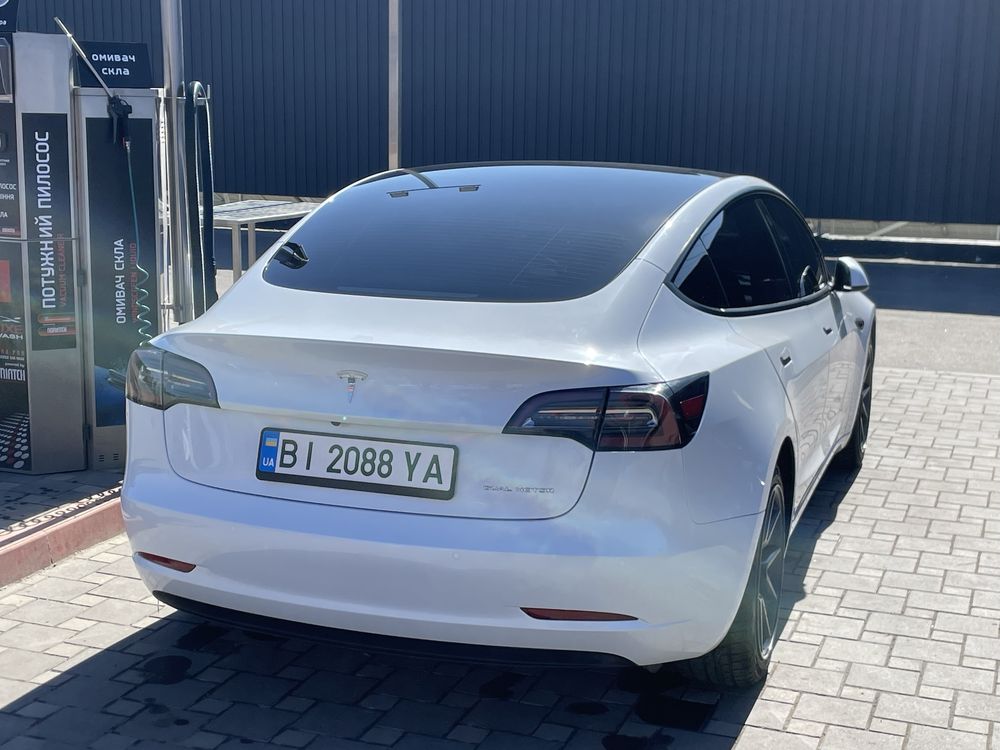 Tesla Model 3 Long Range (Dual Motor) 2021 рік