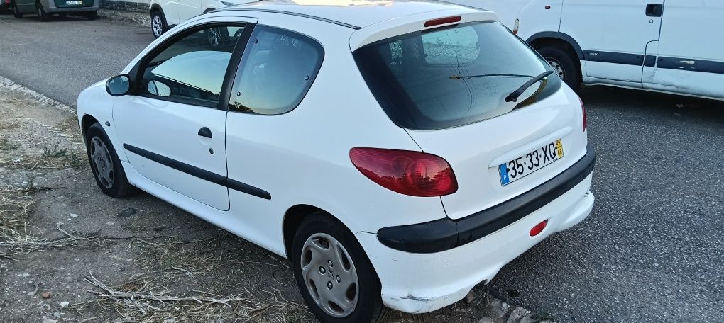 Peugeot 206 1.4hdi comercial(ler bem anuncio)