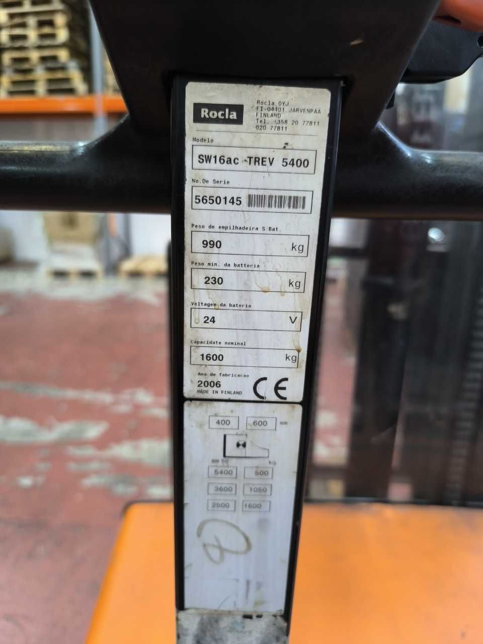 Stacker elétrico ROCLA 1600kg