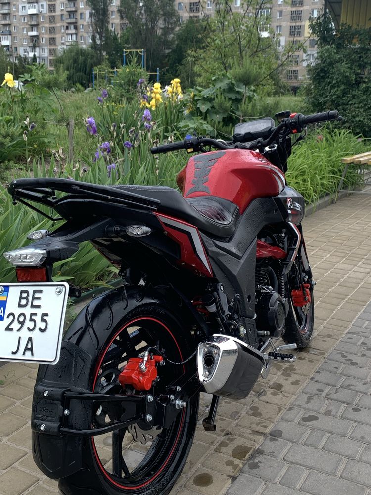 ПРОДАМ Spark sp250-r33