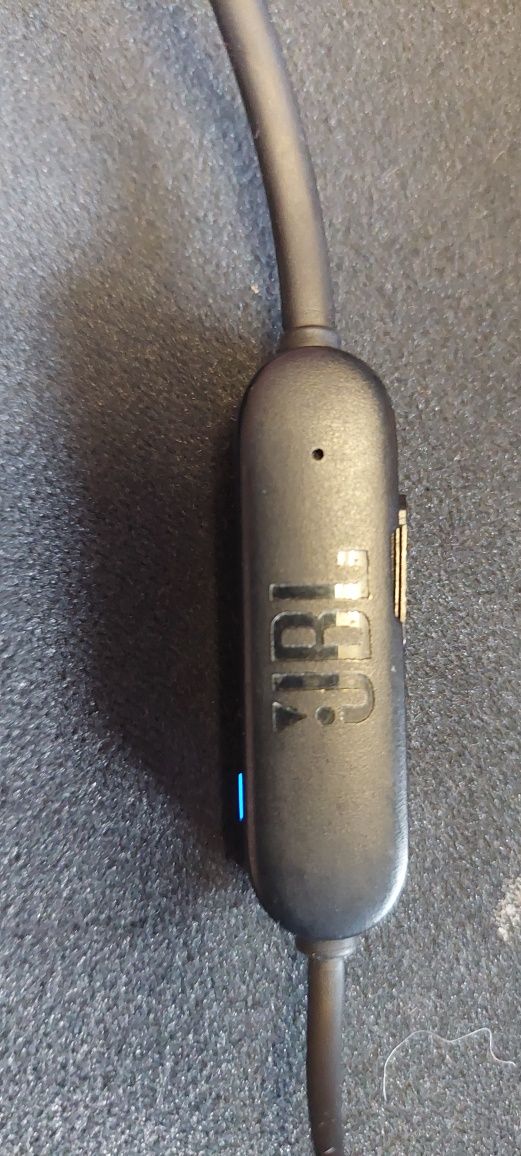 Jbl słuchawki  bluetooth