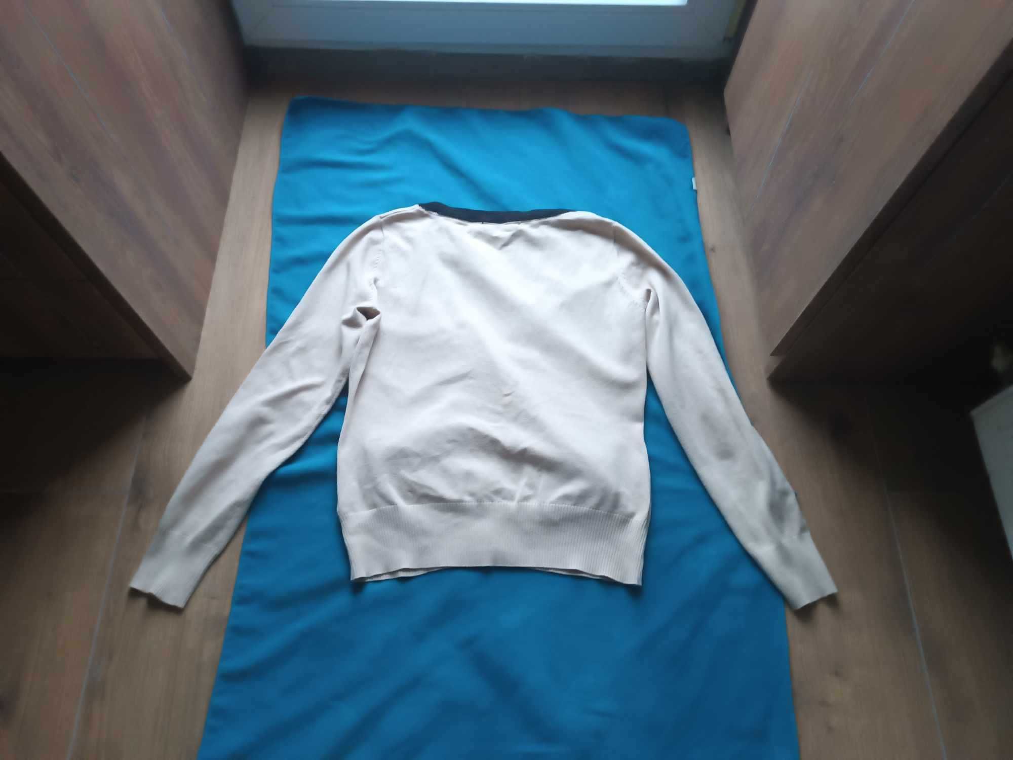 Piękny sweterek rozpinany z kieszeniami dekolt V - L/XL - "Top Secret"