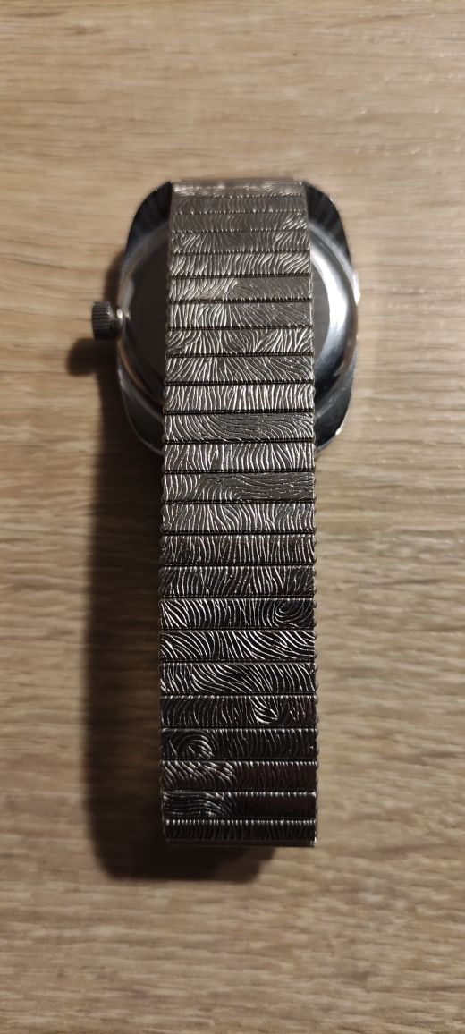 Kolekcjonerski zegarek TEGROV JUMP HOUR CP/SS z lat 70tych