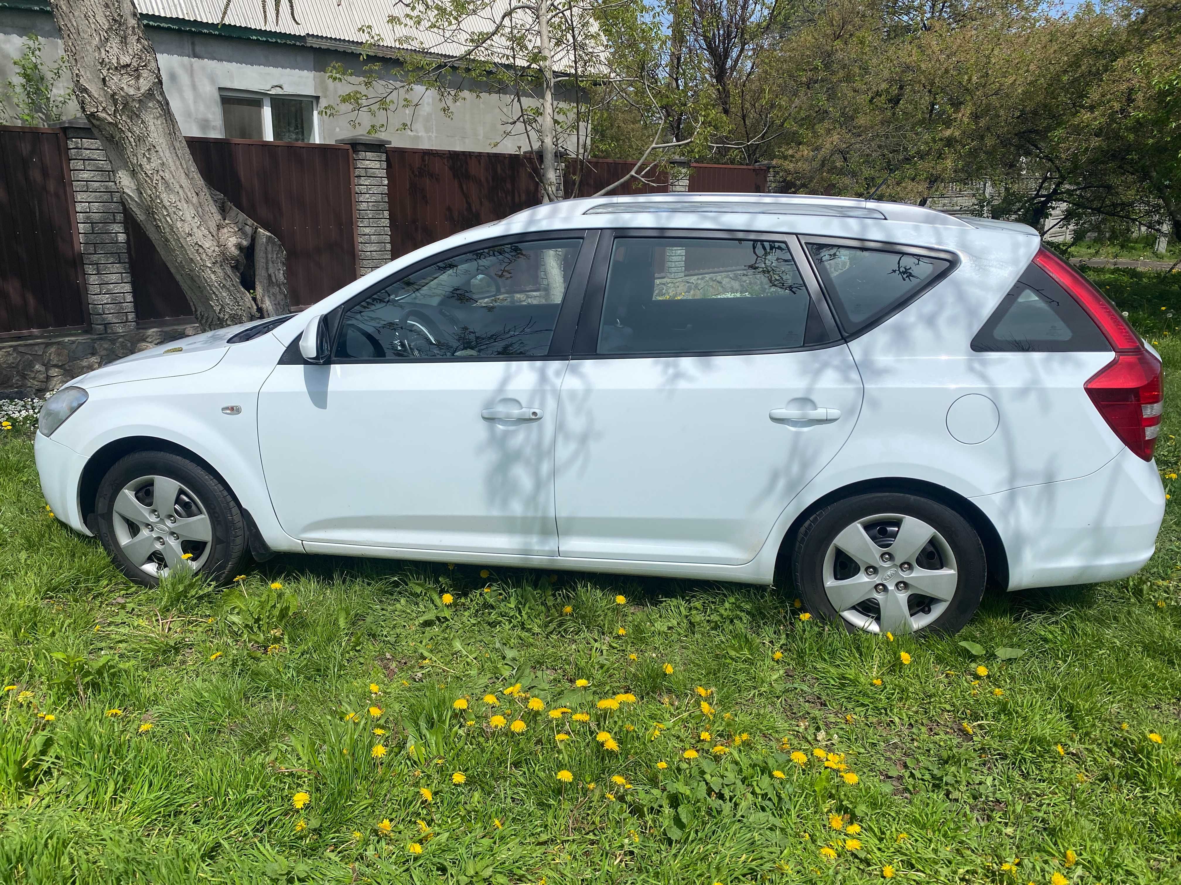 Продам Kia Ceed 2008