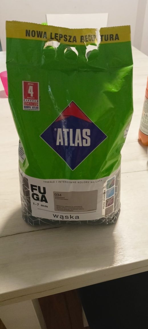 Fuga jasnoszara Atlas