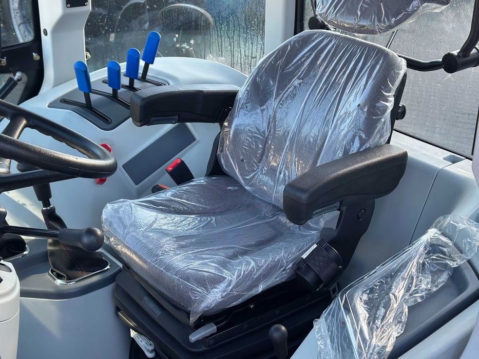 Трактор ДТЗ 1104