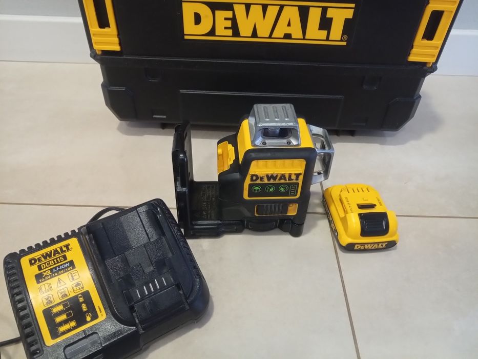 Laser DeWalt DCE 089G, zielony, zestaw