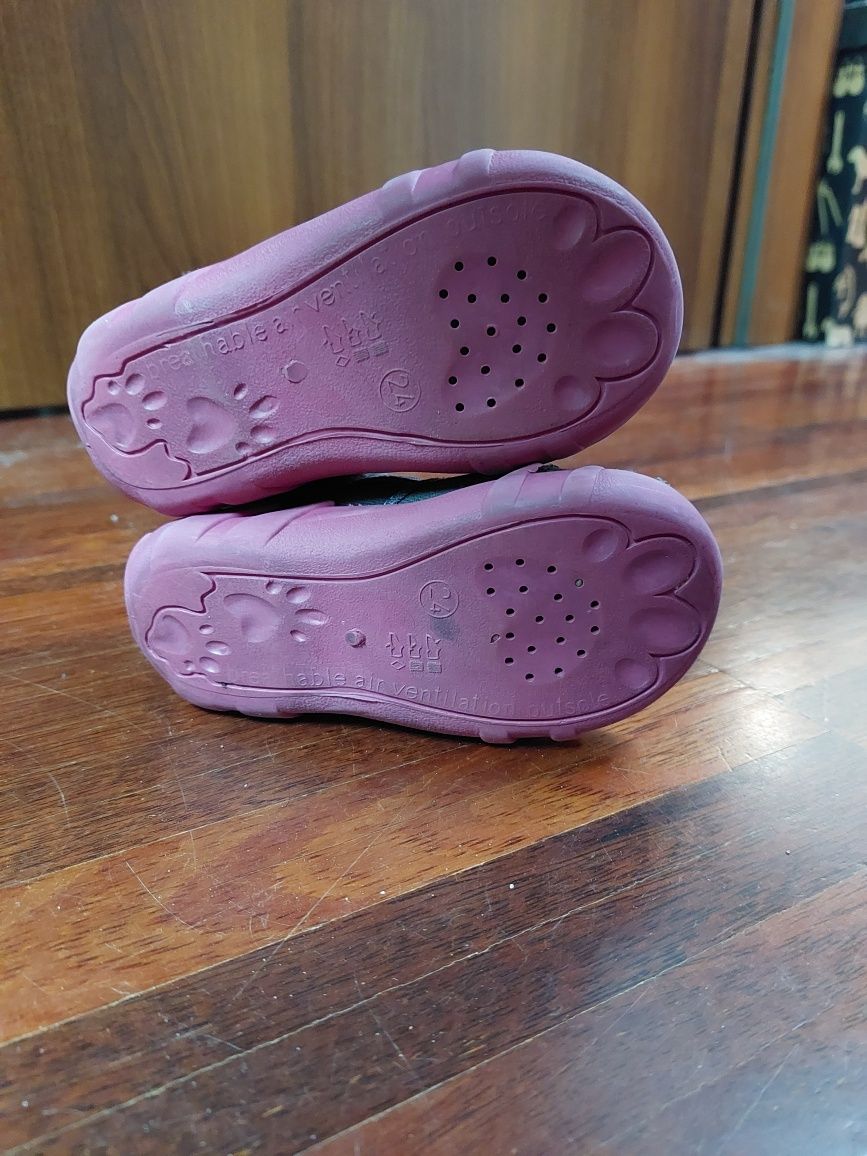 kapcie sandałki Renbut rozm. 24, dł.wkł. 15cm