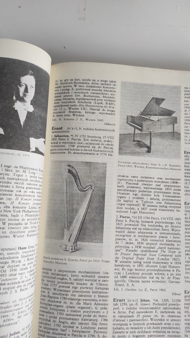 Encyklopedia muzyczna pwn 2 części