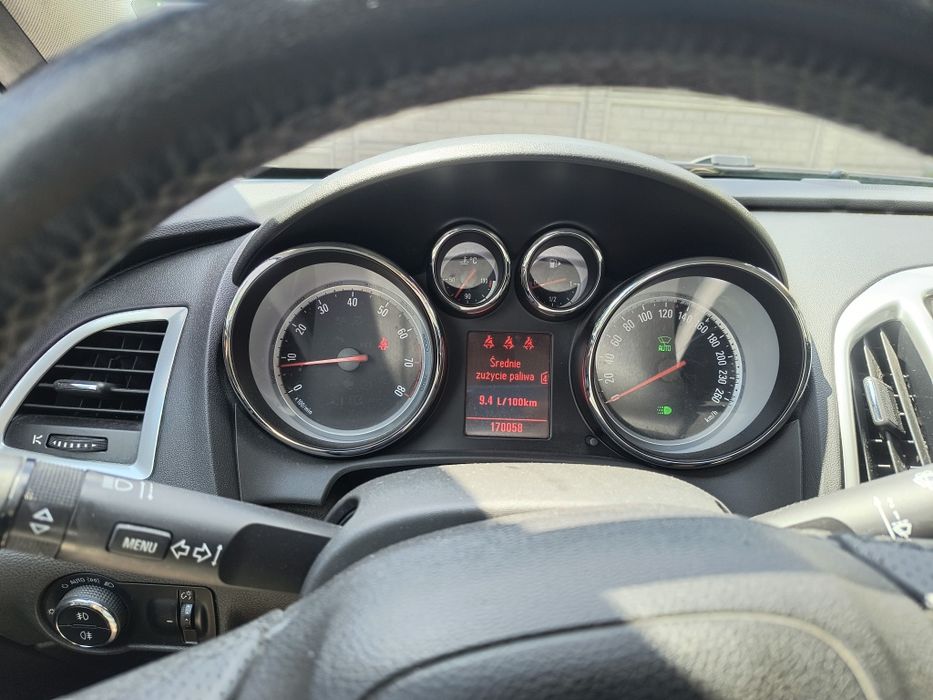 Opel Astra j 1.4 T 140 km cosmo