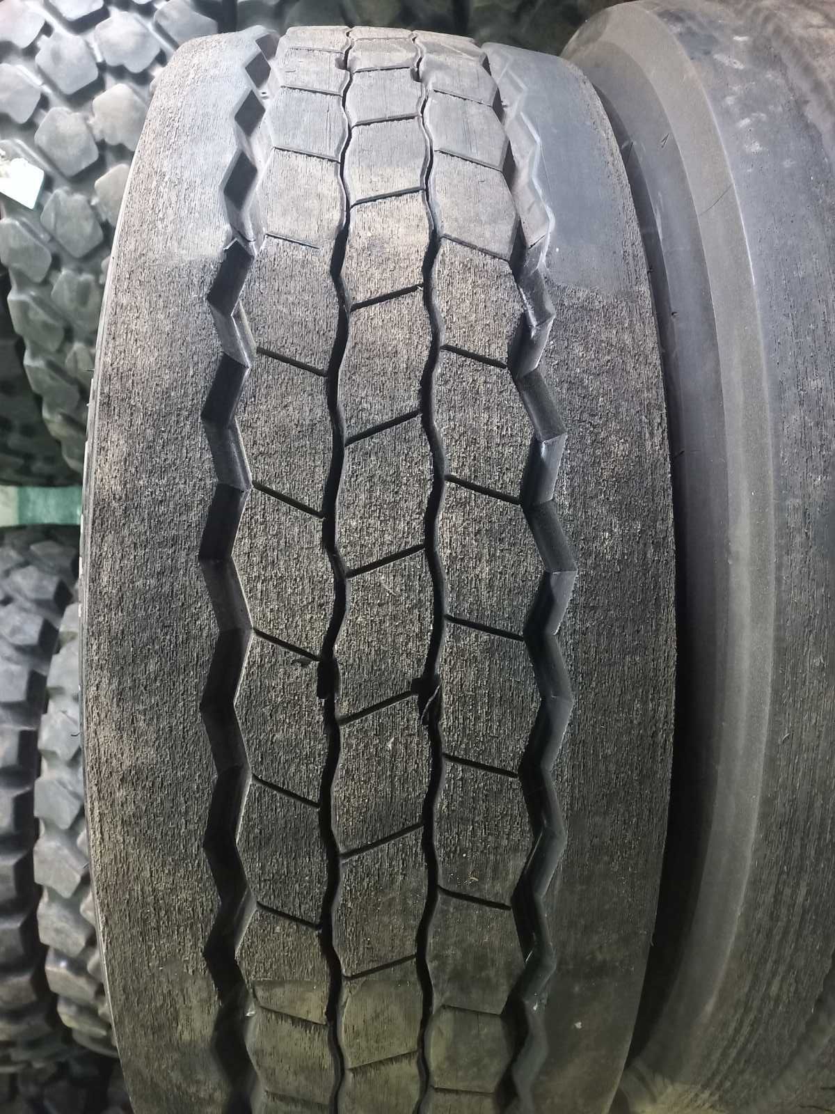 Шина 385/65 R22.5 причіп резина майже НОВА після ремонту