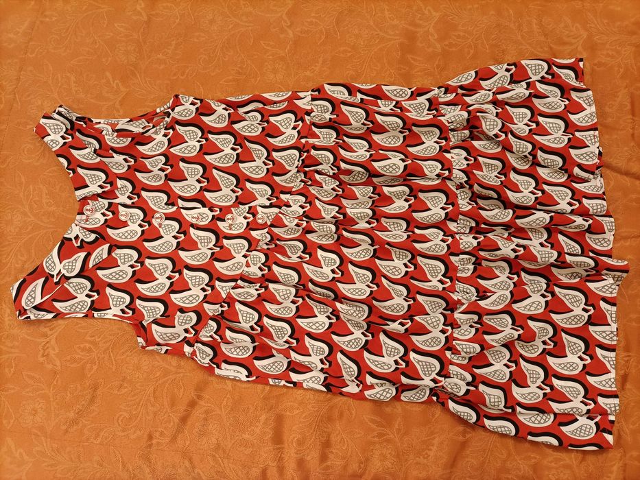 Zwiewna rozkloszowana sukienka 152/158