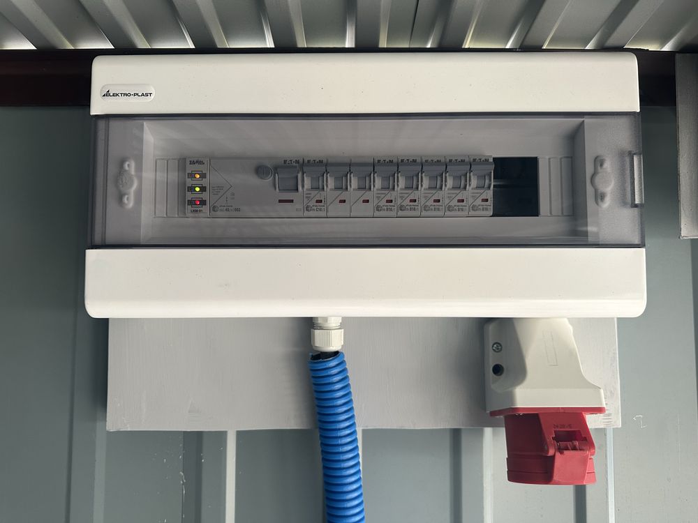 Elektryk - Usługi elektryczne, Pomiary, Usuwanie awarii 24H, Przeglądy