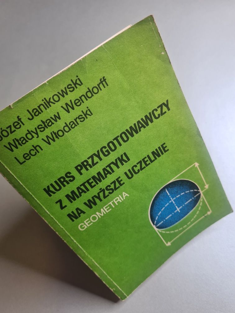 Kurs przygotowawczy z matematyki na wyższe uczelnie - Geometria