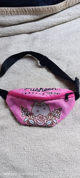 Nerka saszetka Pusheen