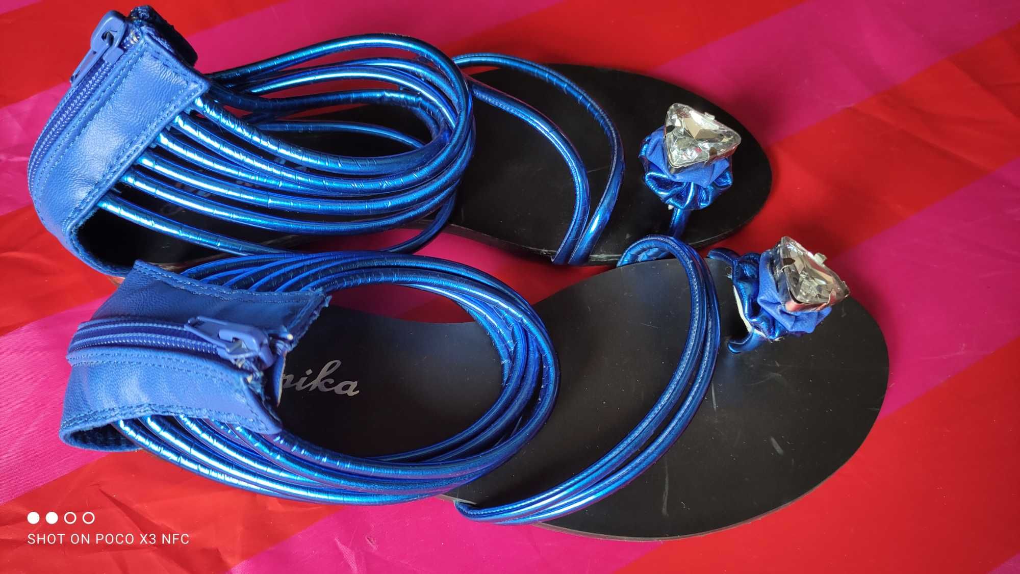 Nowe sandały ,,rzymianki,, niebieskie