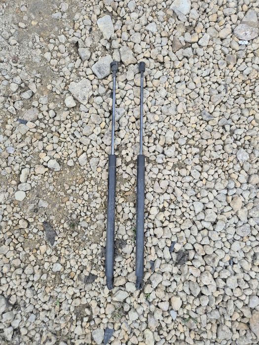 Siłowniki klapy bagażnika ford s-max