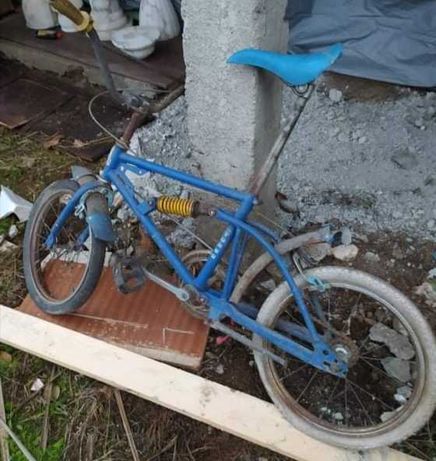 Bicicleta  antiga de criança