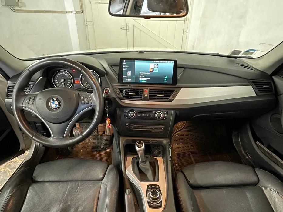 BMW X1 2.0D Sdrive 237.000 de 2009, Bancos em Pele