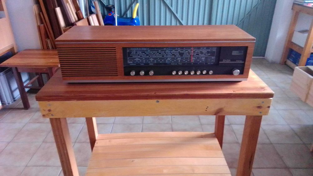 Rádio antigo Saba