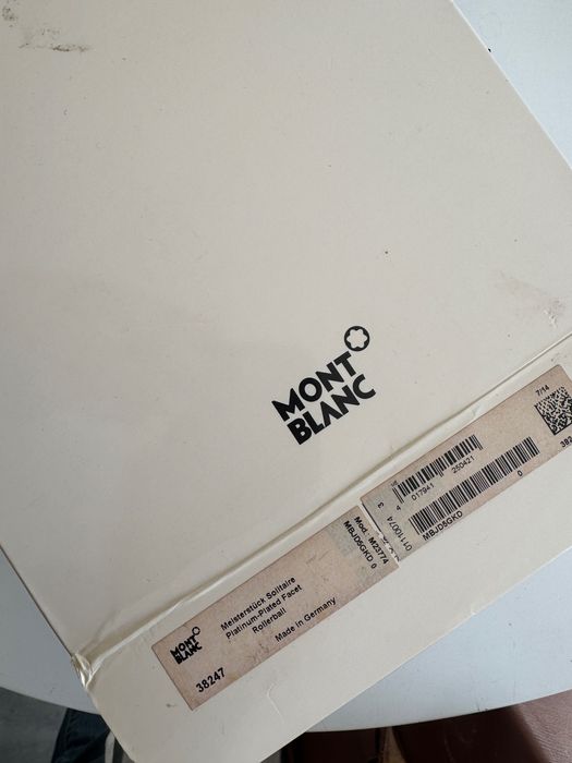 Montblanc Meisterstuck Solitaire Platinium plated facet roller ball