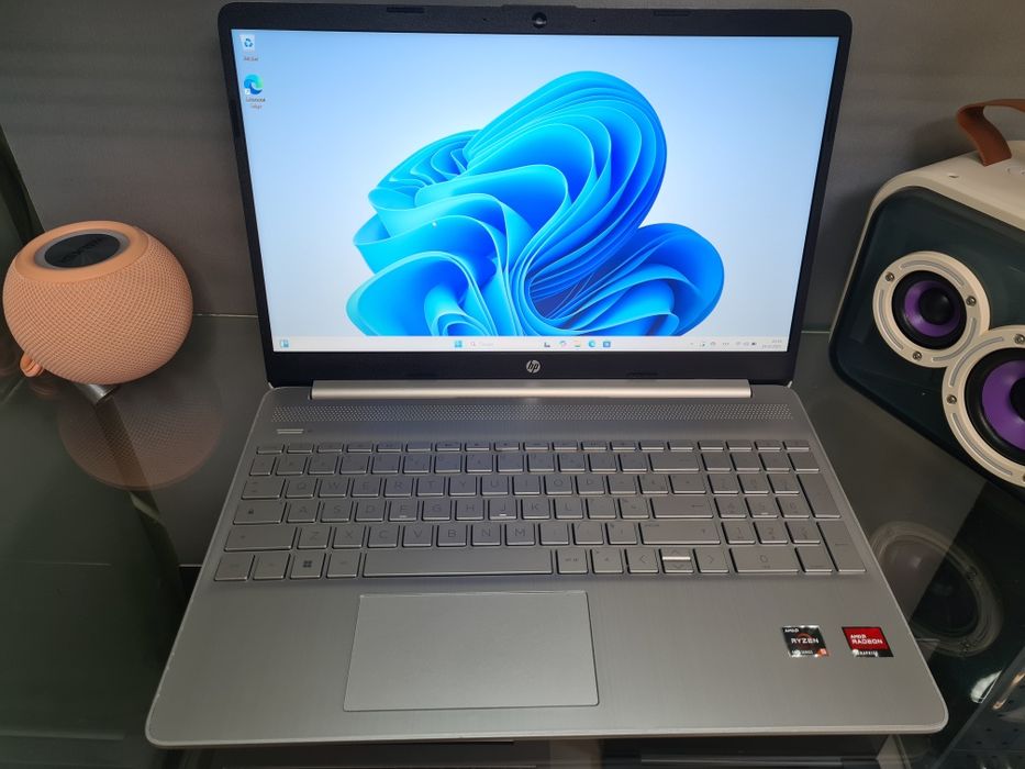 HP Laptop 15s Ryzen 5 5500u 16Gb,256gb