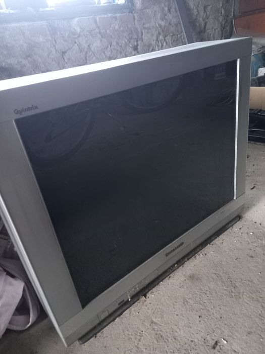 Продам музичний центр SAMSYNG та телевізори