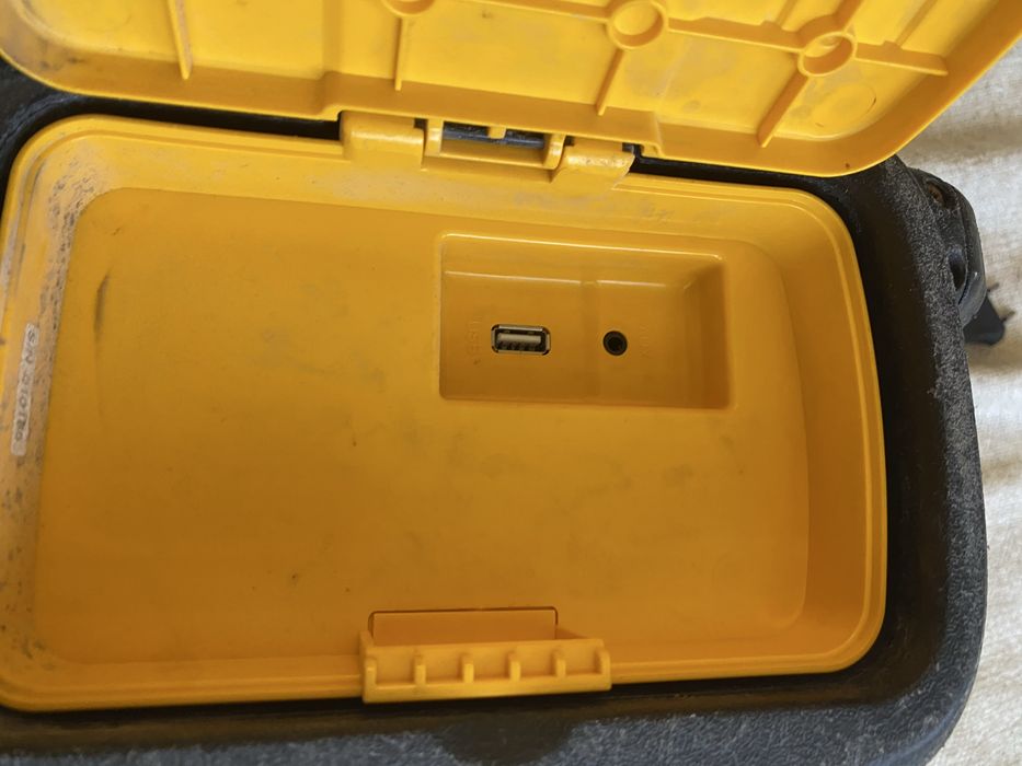 Радио DeWalt DCR020 Germany