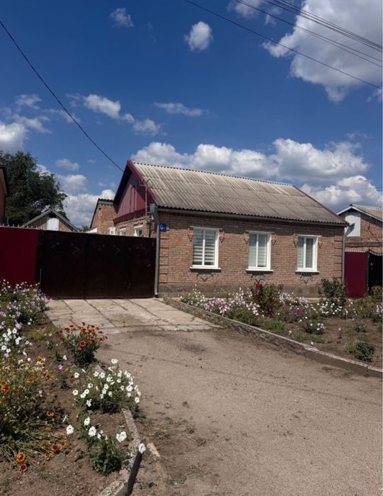Терміновий продаж добротного будинку р-н Олексіївки біля парку Перемог