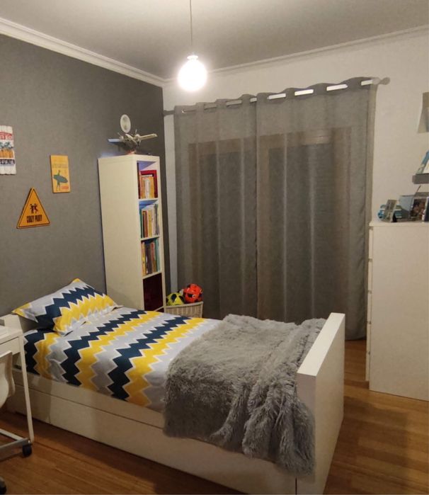 Cama solteiro com colchão 90x190cm