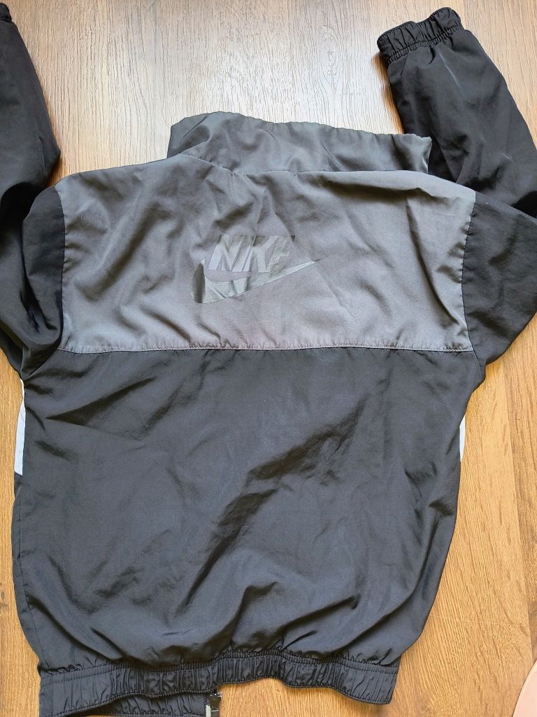 Вітрівка Nike на хлопчика зріст 140